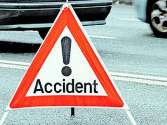 Un bărbat în vârstă de 28 de ani a ajuns în Secţia de Reanimare, după ce a a fost lovit de un autoturism pe trecerea de pietoni.