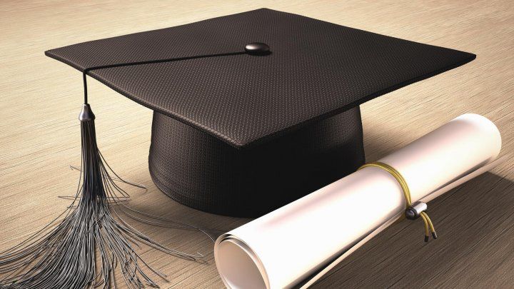Facultate pentru diplomă. Companiile nu găsesc oameni calificați