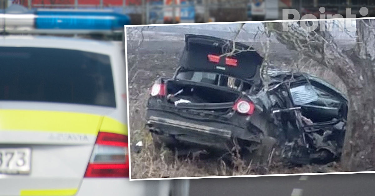Un automobil s-a izbit de un copac la Ungheni: O tânără a decedat.