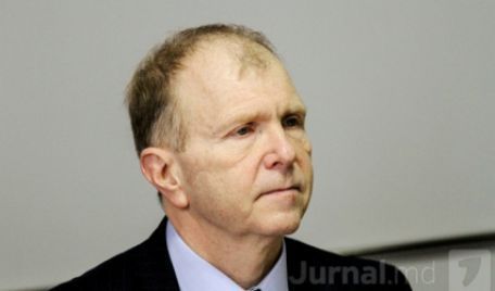 Cele mai importante funcţii din viitorul Guvern trebuie să fie ocupate de persoane integre.