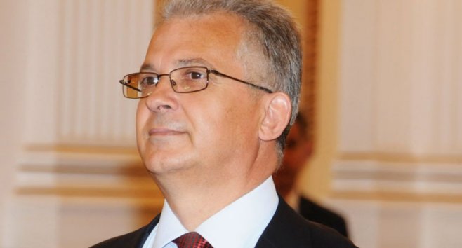 Membrii Comisiei îl vor audia şi pe directorul Centrului Naţional Anticorupţie, Viorel Chetraru.