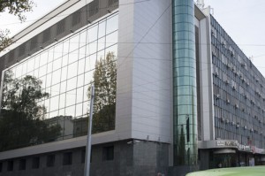 Astfel, pachetul de 1,55% din acțiuni a fost vândut în urma a șase tranzacții la un preț de 1000 de lei per hârtie de valoare.