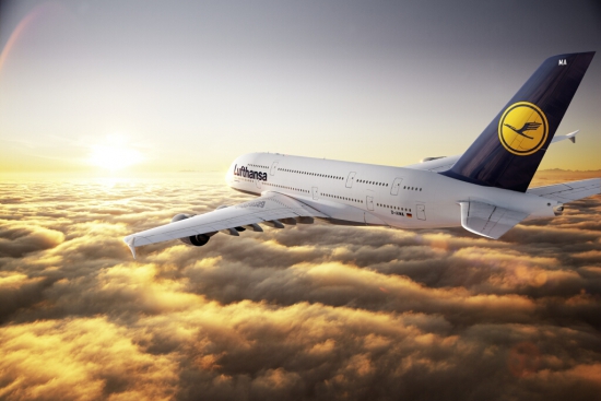  E grevă de amploare la Lufthansa. În total 1650 de zboruri operate de compania aviatică germană au fost anulate în această dimineaţă. 