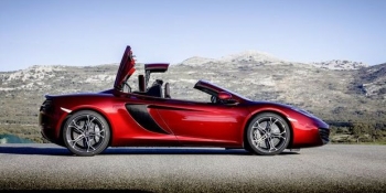 Deși a fost aclamat pentru performanțele sale tehnice, modelul MP4-12C a fost critica