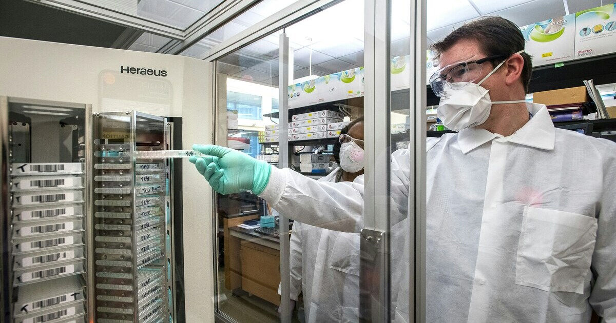 Șapte țări au început să testeze un vaccin împotriva cancerului pulmonar.