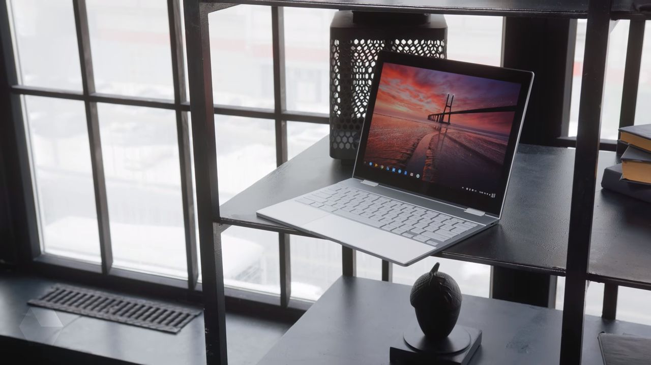 Google выпустит второе поколение Pixelbook.