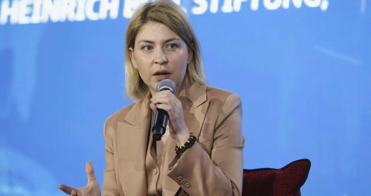 Stefanișina: Acordul privind mineralele cu SUA este gata. Ucraina e pregătită să îl semneze.
