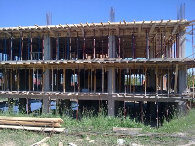 Compania de construcții „Basconslux” începe lucrările la blocul locativ de pe strada Vasile Alecsandri al cărui beneficiar este Consiliul Superior al Magistraturii.