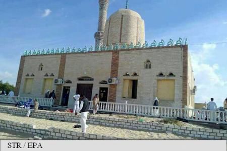 Egipt: Trei zile de doliu după un atac sângeros la o moschee din Sinai