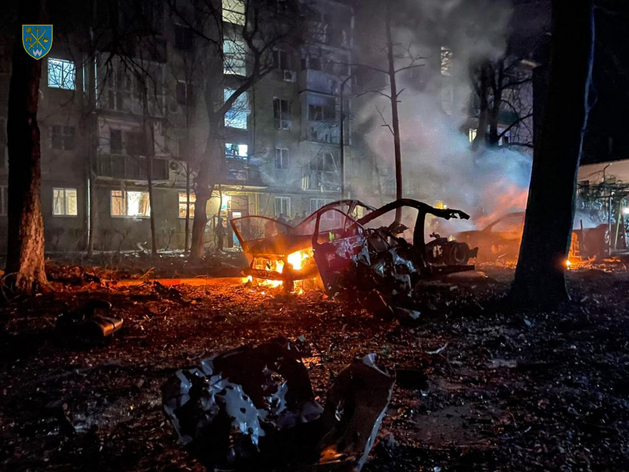 Одесса подверглась атаке дронов: повреждены здания, есть пострадавшие.