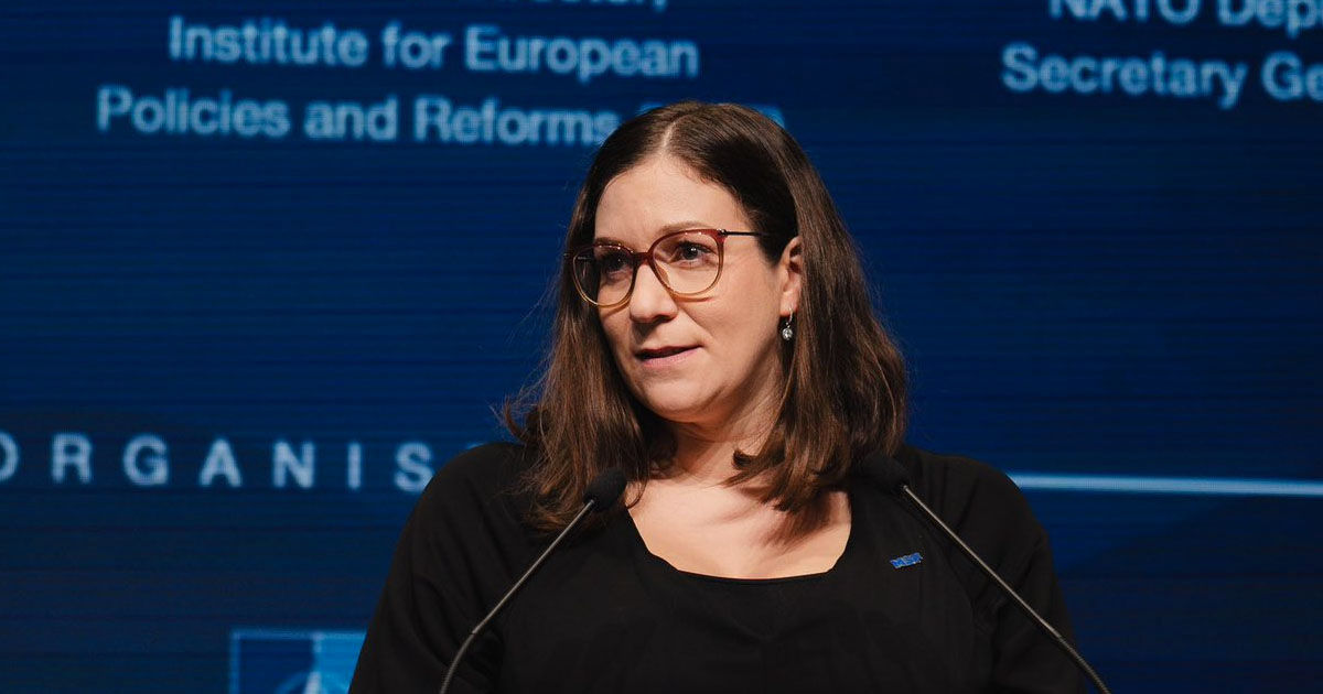 Șefa Biroului de Legătură NATO în Moldova: Amenințările de astăzi nu se limitează la câmpul de luptă tradițional.