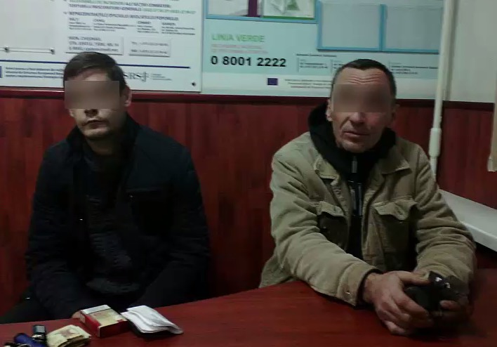 Задержанным по обвинению в продаже наркотиков уже предъявлено обвинение и грозит до 15 лет лишения свободы.