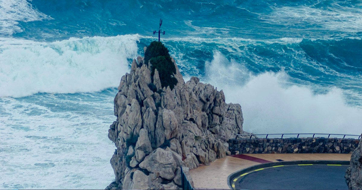 O furtună puternică cu valuri de până la 12 metri și vânt de până la 90 km/h este așteptată pe Mallorca.