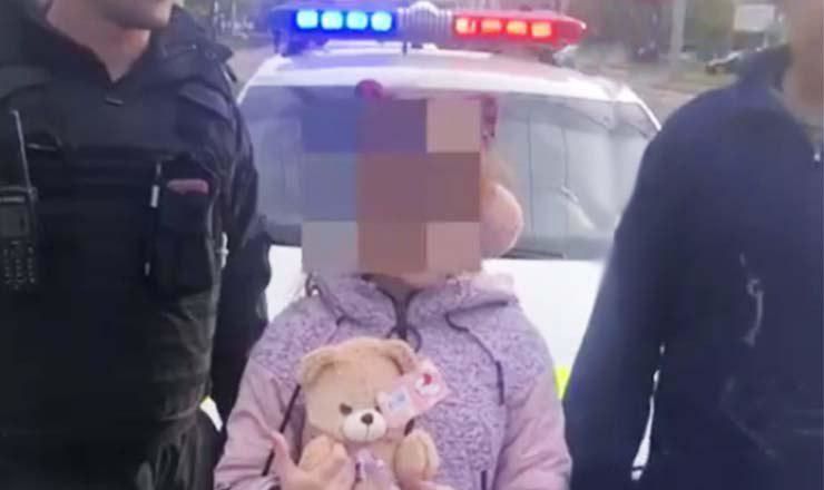Сотрудники НИП помогли заблудившейся в столице девочке.