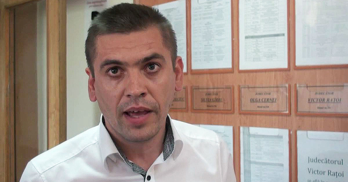 Экс-прокурор, задержавший Влада Филата, пытается вернуться в систему.