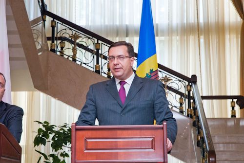 Мариан Лупу констатирует наличие проблем в молдавско-российских отношениях и обеспокоен их охлаждением. 