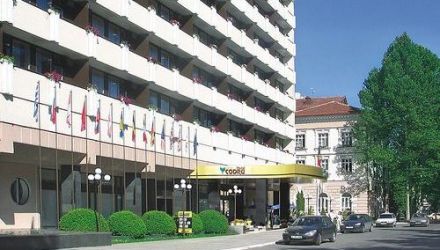 Totodată, Kommersant a reușit să discute cu reprezentanţii Rezidor Hotel Group