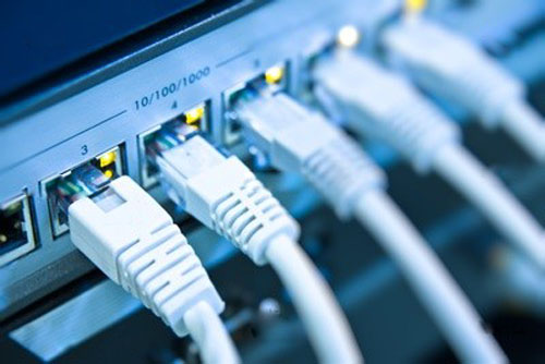 На рынке фиксированной связи работают 24 оператора, а на рынке мобильных коммуникаций – 3 оператора.
