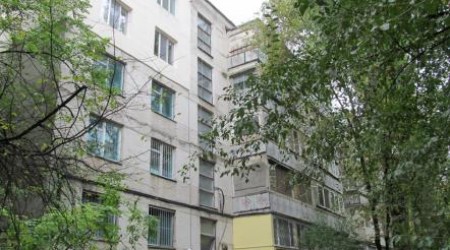 На территории, прилегающей к дому №20/3 по Московскому проспекту, обещали восстановить наружное освещение.