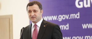 Vlad Filat a precizat că va semna demersul prin care îşi prezintă demisia în faţa preşedintelui ţării vineri, 8 martie