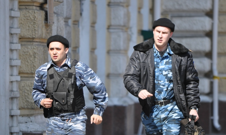 По словам Жовмира если звонившего признают виновным, ему грозит до двух лет тюремного заключения или штраф. Фото: jurnal.md