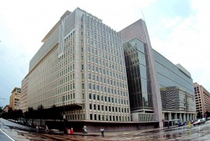 În prezent Banca Mondială elaborează o strategie de dezvoltare a ţării pentru 2014 – 2017, care va include proiecte sociale.