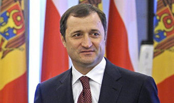 Vlad Filat mai afirmă că lucrul cu tinerii este una dintre priorităţile sale.