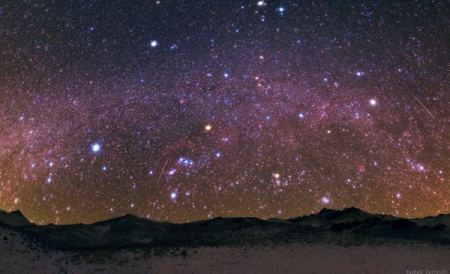 Însă va fi vizibil mult mai clar în noaptea de 12-13 decembrie, când luna nu va fi vizibilă, iar cerul va fi întunecat.