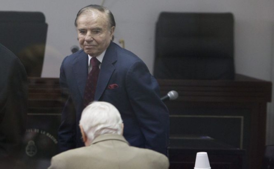 Menem a devenit astfel primul fost şef de stat ales democratic în Argentina care este condamnat în justiţie.