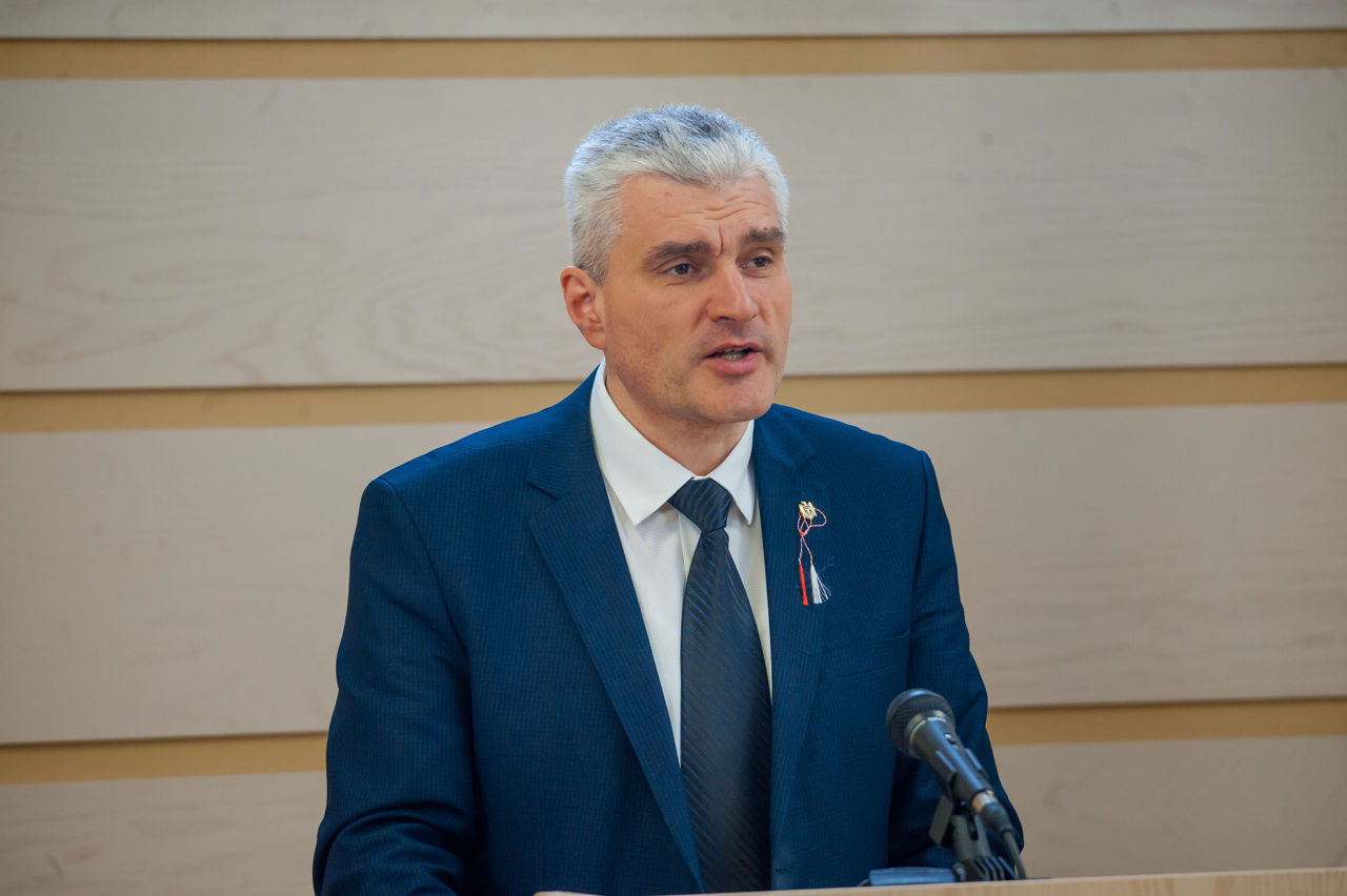 Бывший депутат Александр Слусарь.