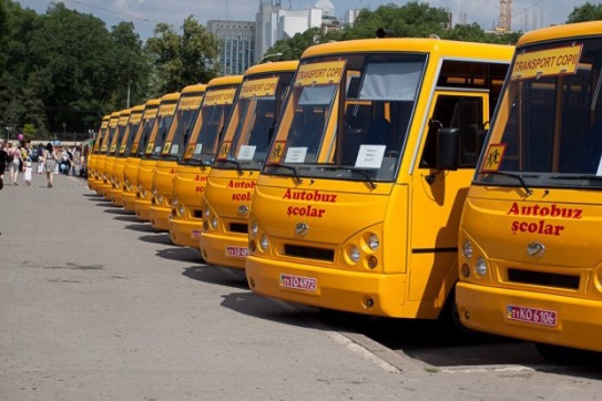 100 украинских автобусов были закуплены за сумму около миллиона леев каждый.