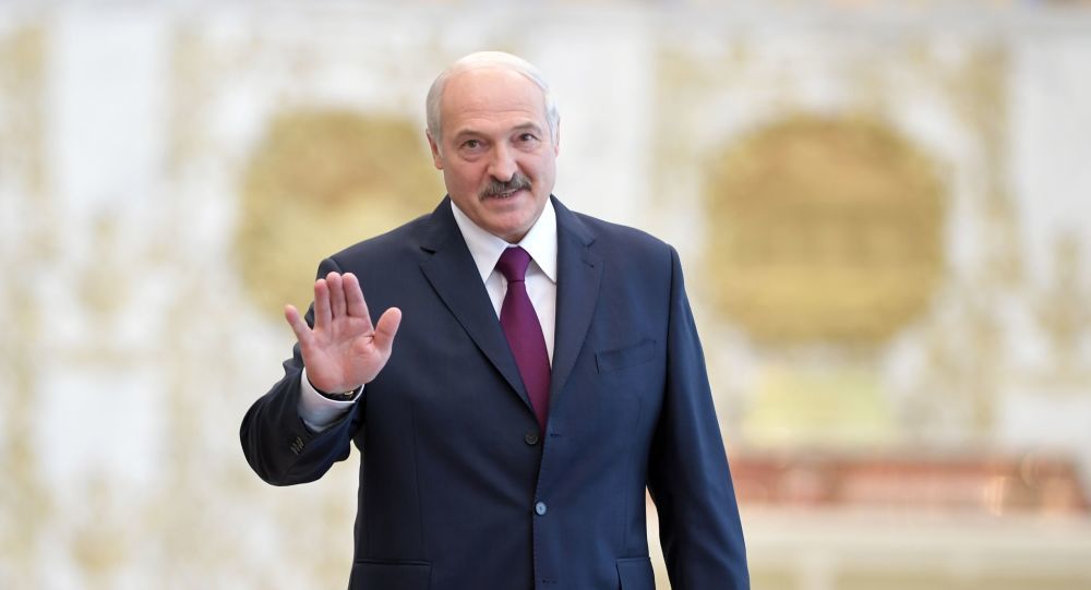 Лукашенко в Рождество призвал все народы к дружбе и сотрудничеству.