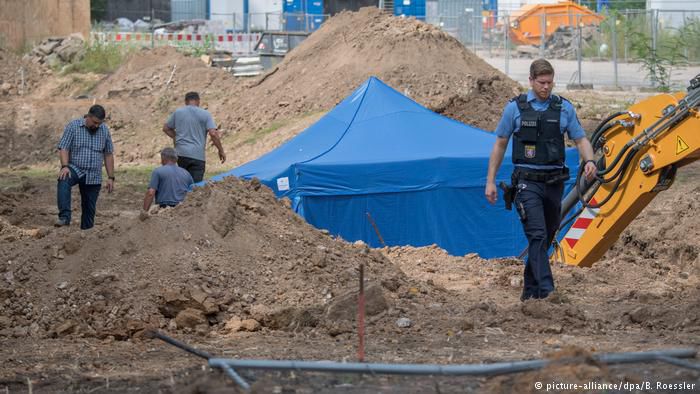 Свои дома во Франкфурте-на-Майне временно покинули более 60 тысяч человек. 