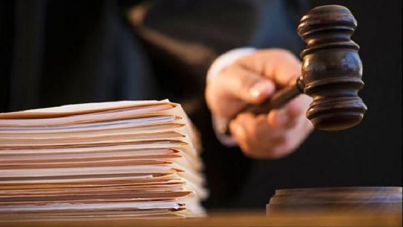 Бывшего судебного пристава будут судить по 12 статьям обвинения.