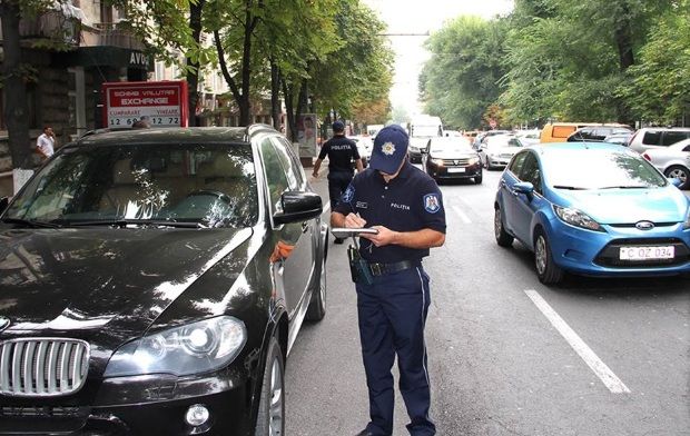 INP recomandă şoferilor să adapteze viteza autovehiculelor la condițiile meteo-rutiere. Foto: realitatea.md