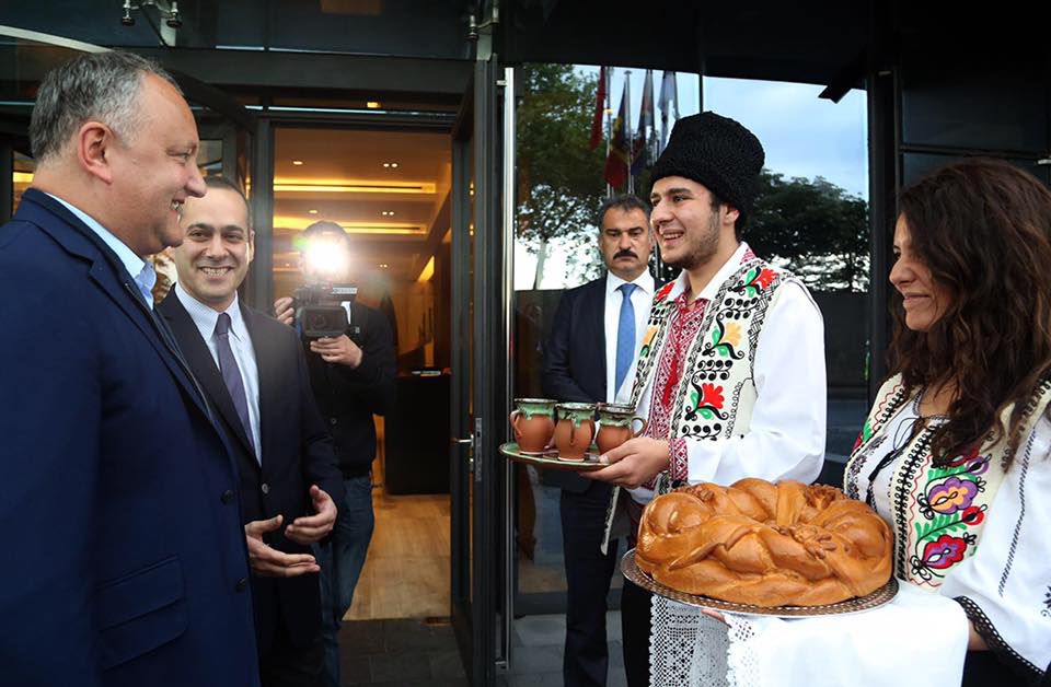 Ce face Dodon la Istanbul și cu ce se laudă: Un oraș extraordinar de frumos. Foto: facebook/ Dodon Igor