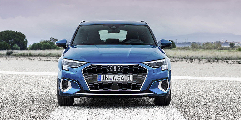 Audi показала хэтчбек A3 четвертого поколения.