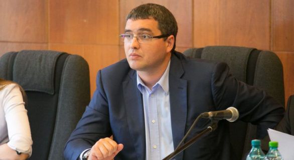 Renato Usatîi își dă demisia din funcția de Primar al mun. Bălți