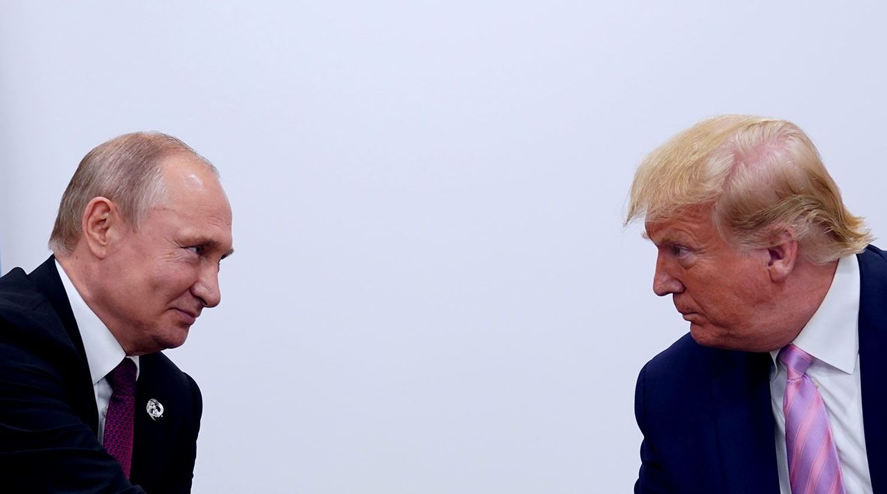 Трамп указал на необходимость налаживания торговых отношений с РФ.