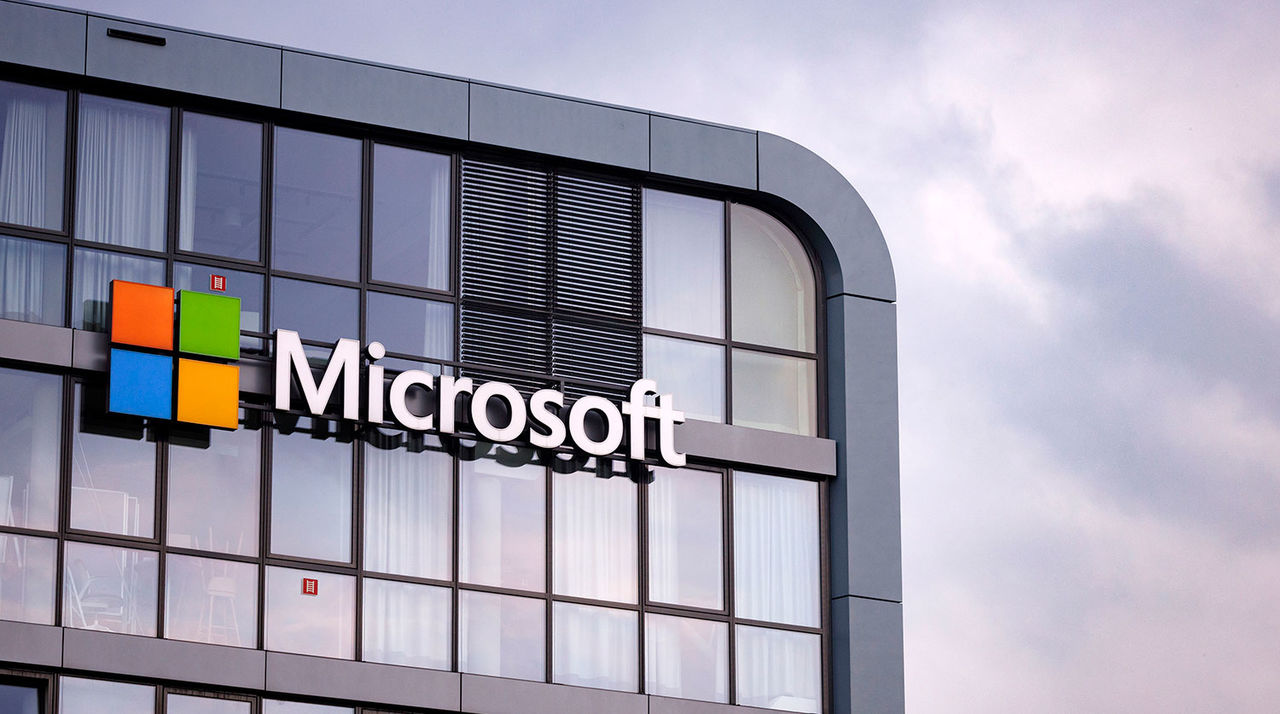 WSJ: партнеры Microsoft могли передать хакерам данные для кибератаки.