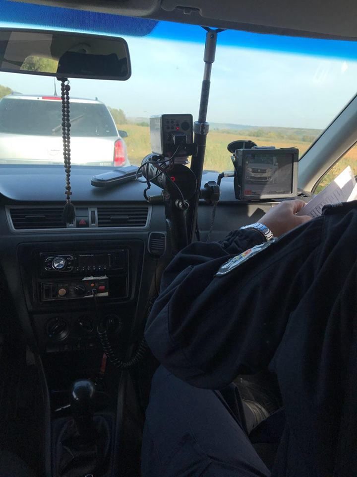 Служба InfoTrafic призывает водителей адаптировать скорость движения согласно предписаниям ПДД.