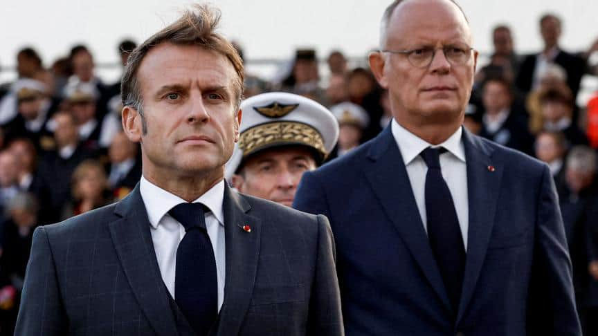 Fostul premier al lui Macron l-a îndemnat să demisioneze din cauza crizei politice.