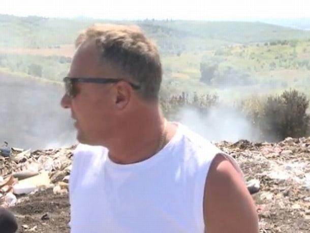 Свалка в селе Гратиешты горит уже две недели. 