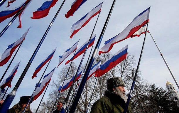 В первую годовщину присоединения Крыма к России руководство Германии и Евросоюза осудили действия Москвы.