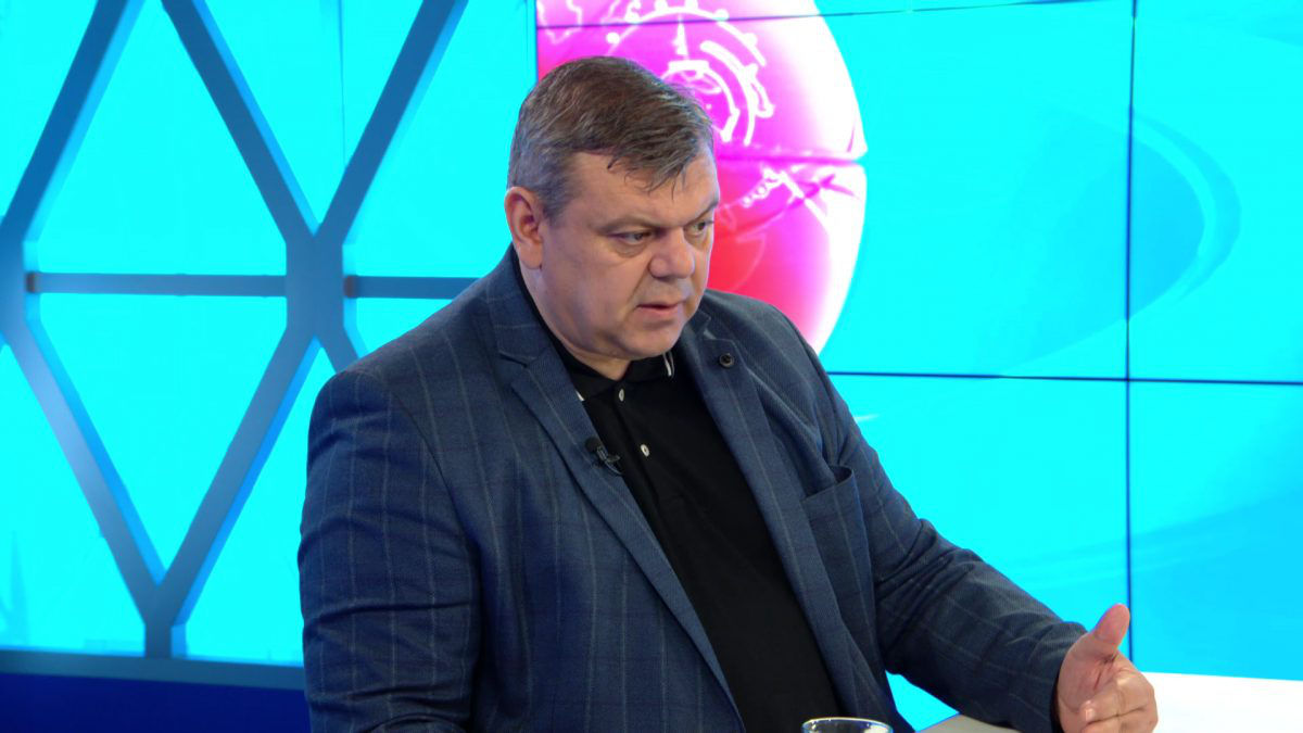 Михаеш: Полицейские должны были поговорить с протестующими, перед тем, как демонтировать палатки.
