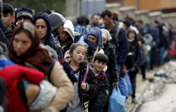 UE va înăspri regulile privind migrația: Mai multe deportări și mai puține ajutoare sociale.