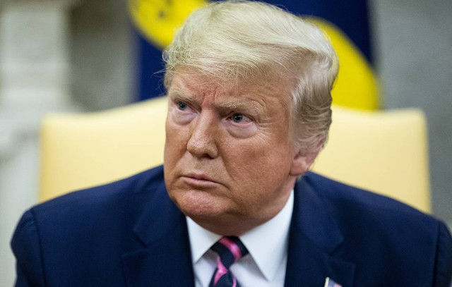 Спецслужбы неоднократно предупреждали Трампа об опасности COVID-19 для США.