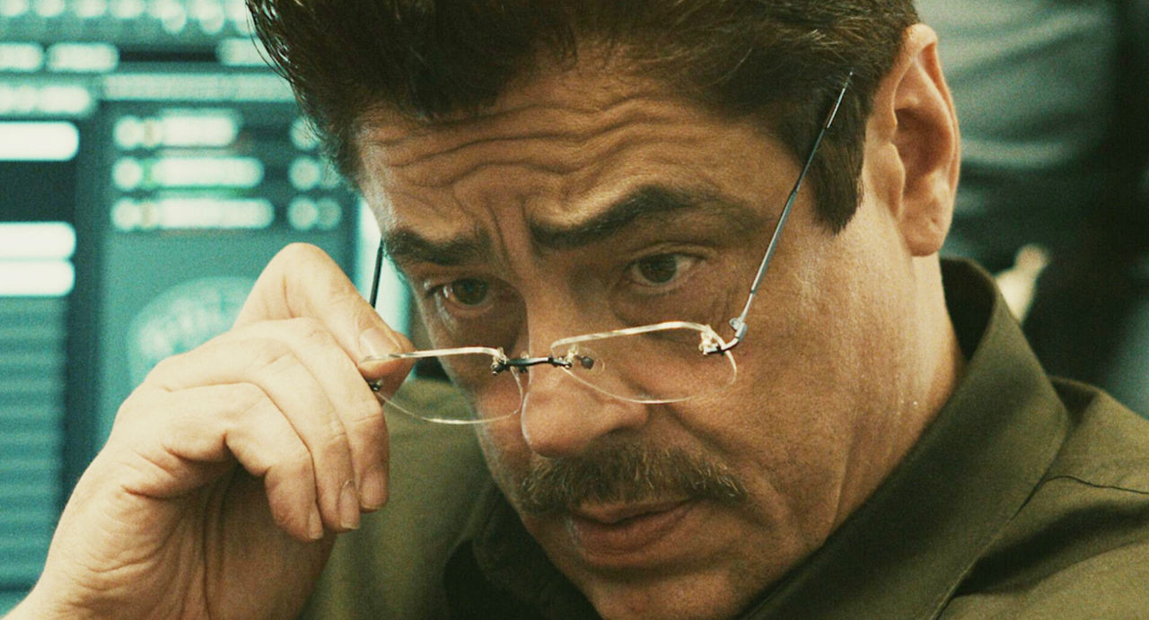 Benicio del Toro, reținut la un aeroport din cauza scenariului pentru comedia de spionaj a lui Wes Anderson.