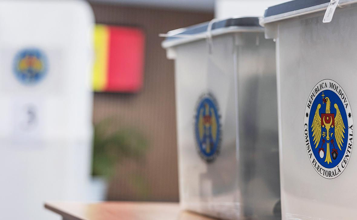 Observatorii au raportat insuficiența buletinelor de vot la secțiile destinate locuitorilor din Transnistria.