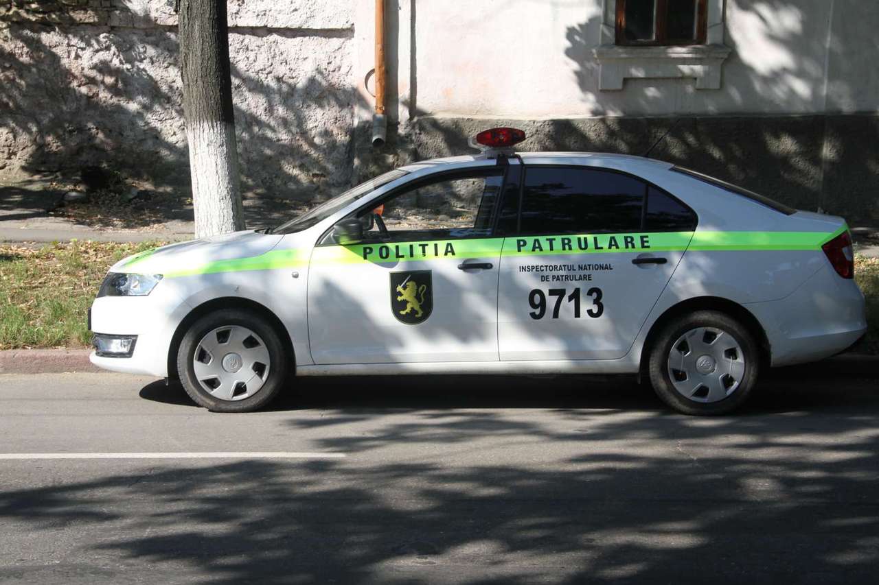 În baza acestor dovezi, șoferii microbuzelor vizate vor fi sancționați contravențional.